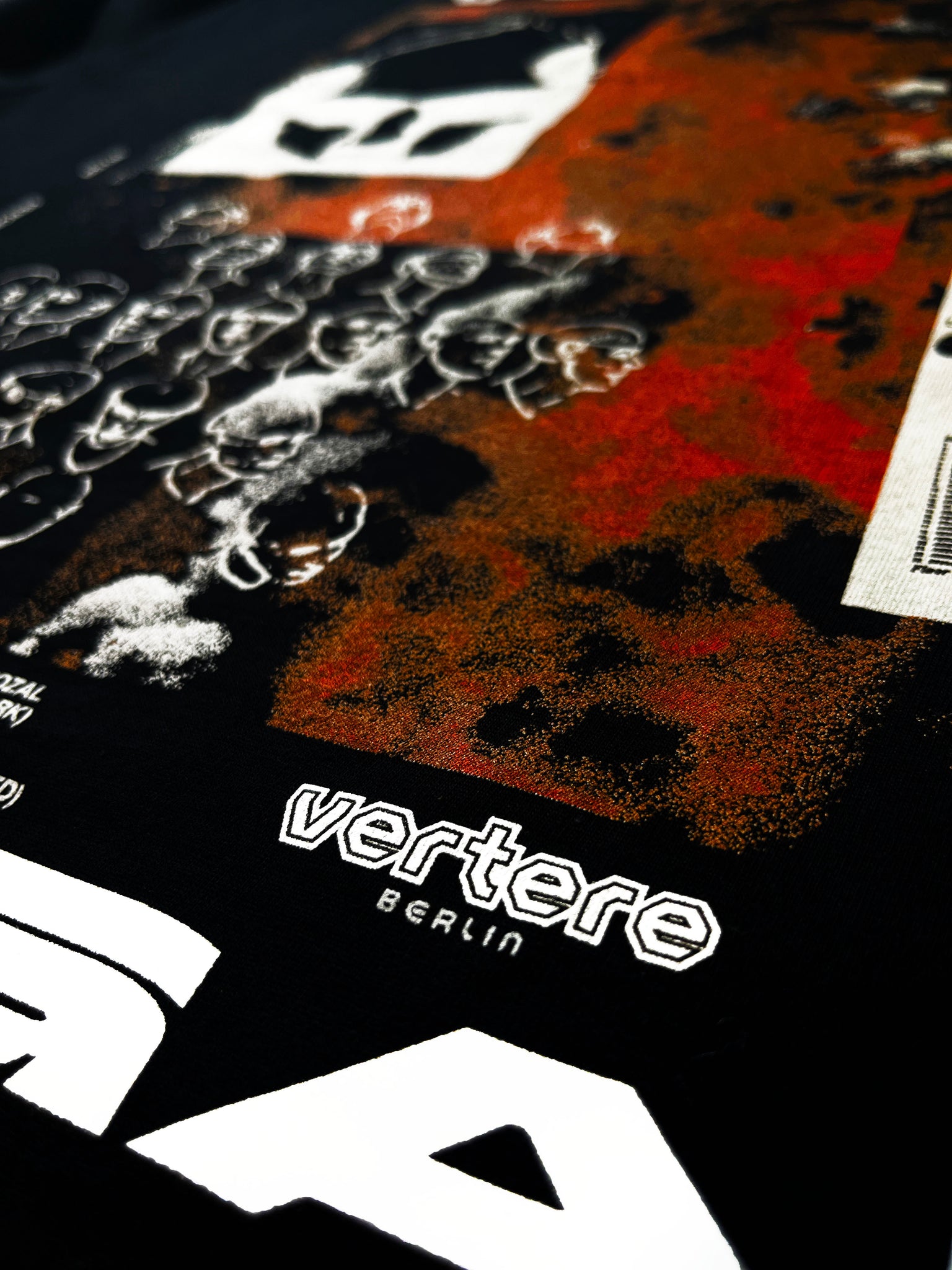 REGAL X VERTERE BERLIN REWORKS 2.0 T-SHIRT - BLACK